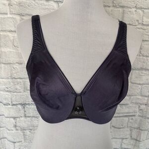 Olga women 38D satin front underwire bra w/3 hook closure and floral lace back